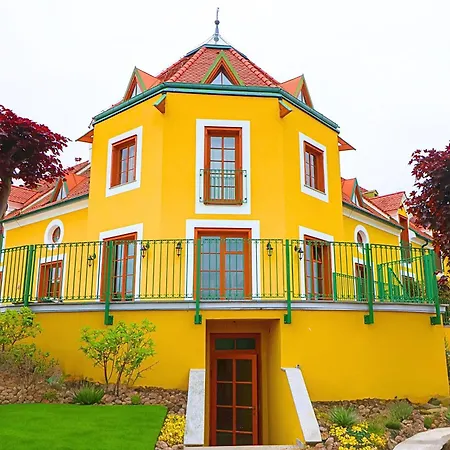 Roemerstein Hotel 4*