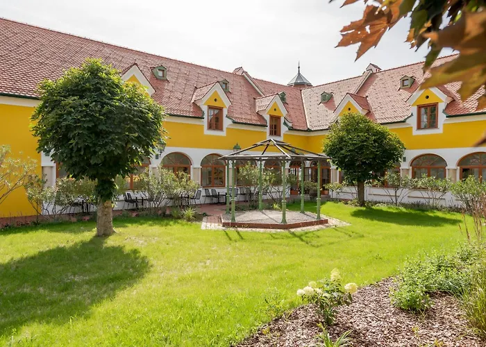 Roemerstein Hotel Loipersdorf bei Fuerstenfeld