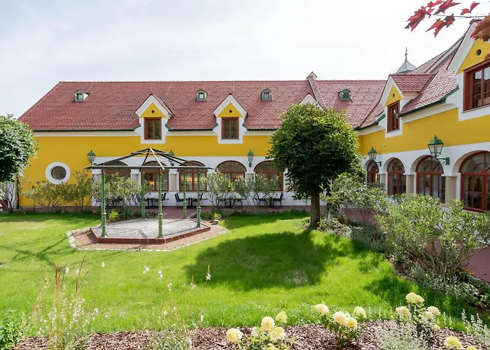 Roemerstein Loipersdorf bei Fuerstenfeld